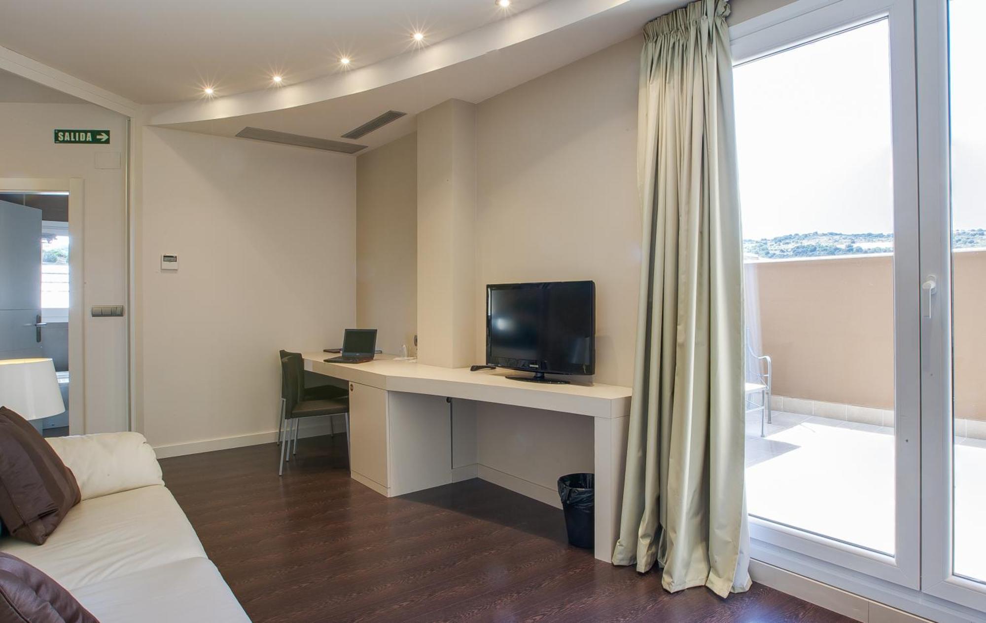 Hotel Rural Valdorba Sansoáin Стая снимка